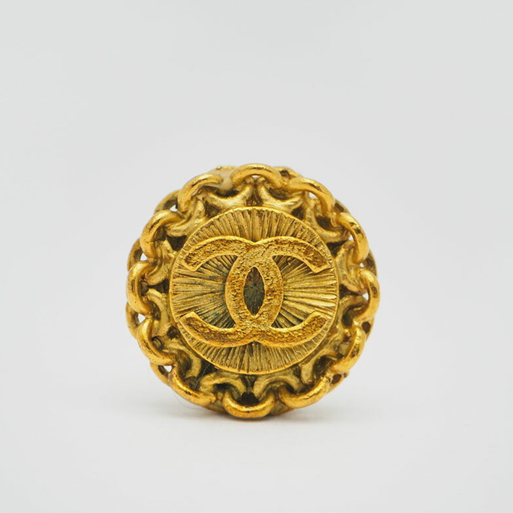 CHANEL Authentic Gold Earrings - Picture 4 of 9